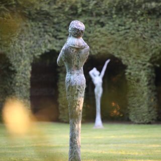 Le Jardin des sculptures - Cloître des quatre saisons © Stephanie de Pas