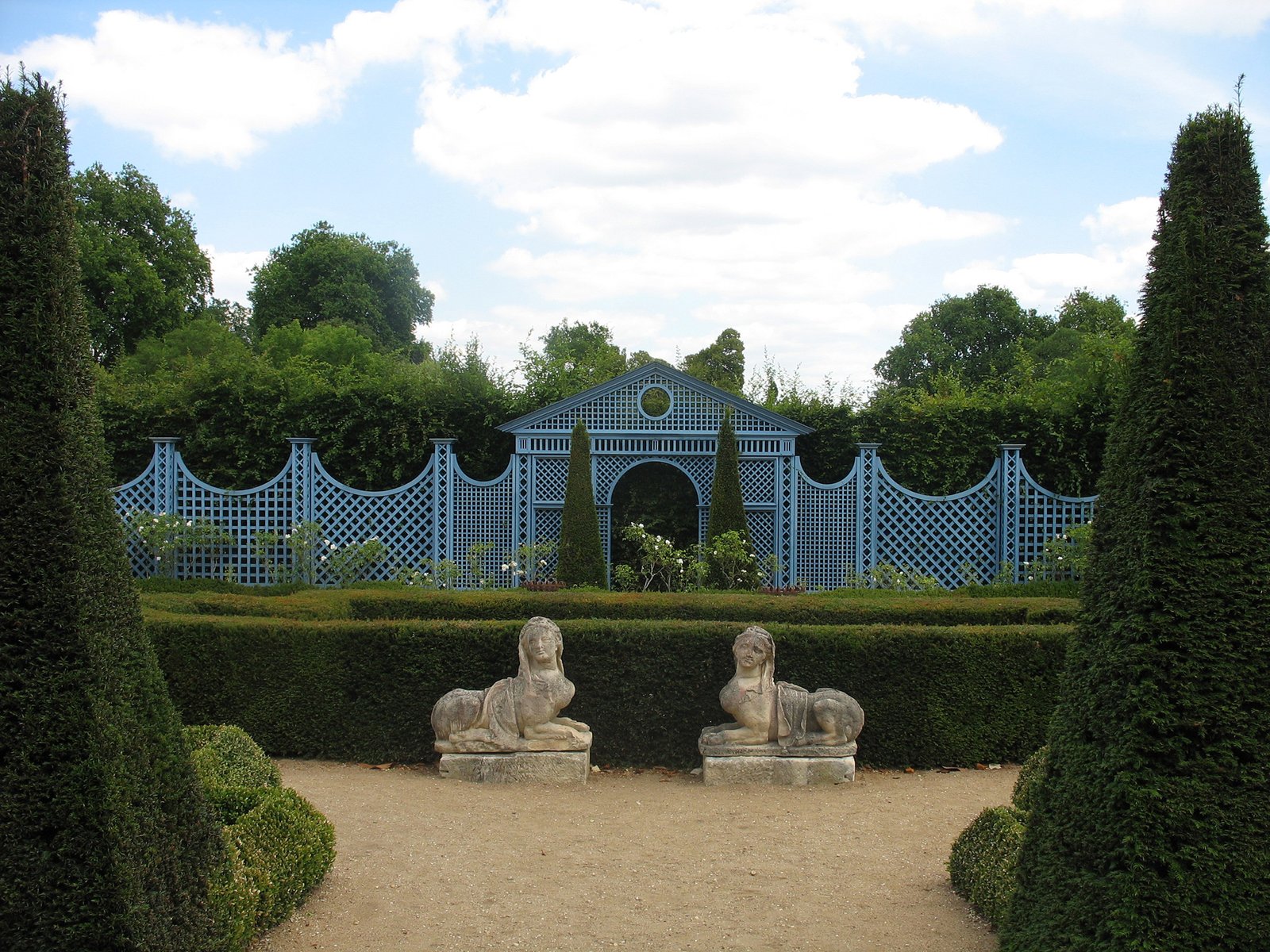 Château d'Ainay-le-Vieil © CC-BY Esther Westerveld 2011