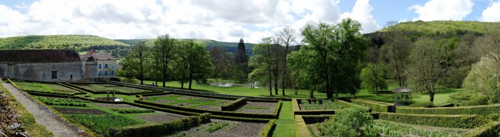 Jardins du Château de Barbirey - Barbirey-sur-Ouche © CC BY-SA François de Dijon
