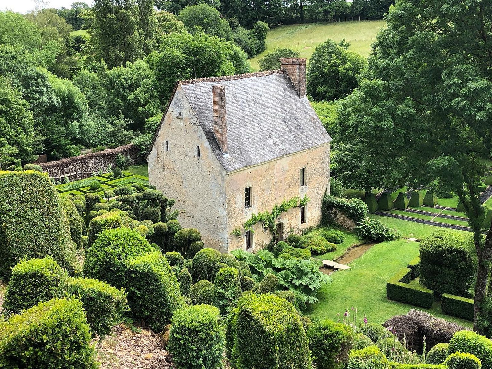 Prieuré de Vauboin © facebook Le Jardin du Prieuré de Vauboin