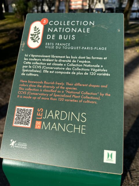 Signalétique de la Collection Nationale de Buis au Touquet-Paris-Plage